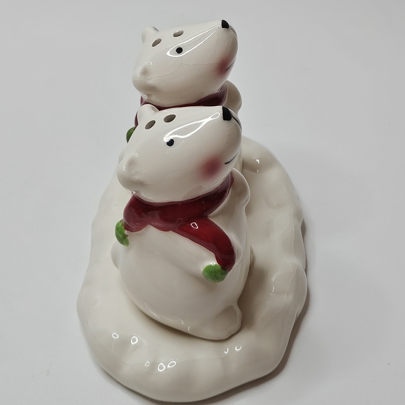 Polar Bear Salt And Pepper Shakers On Ice Shelf With Red Scarves Some Crazing - Picture 4 of 10